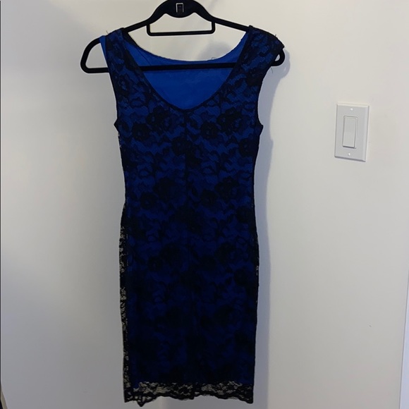 Suzy Shier blue laced dress - Picture 3 of 5